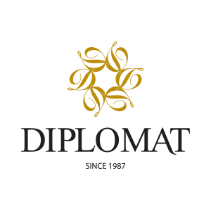 الدبلوماسي