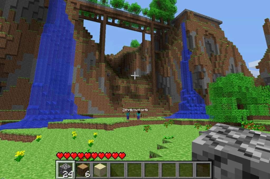 Screen Shot image 3 Minecraft Master Collection اكسبوكس 1 كود رقمي