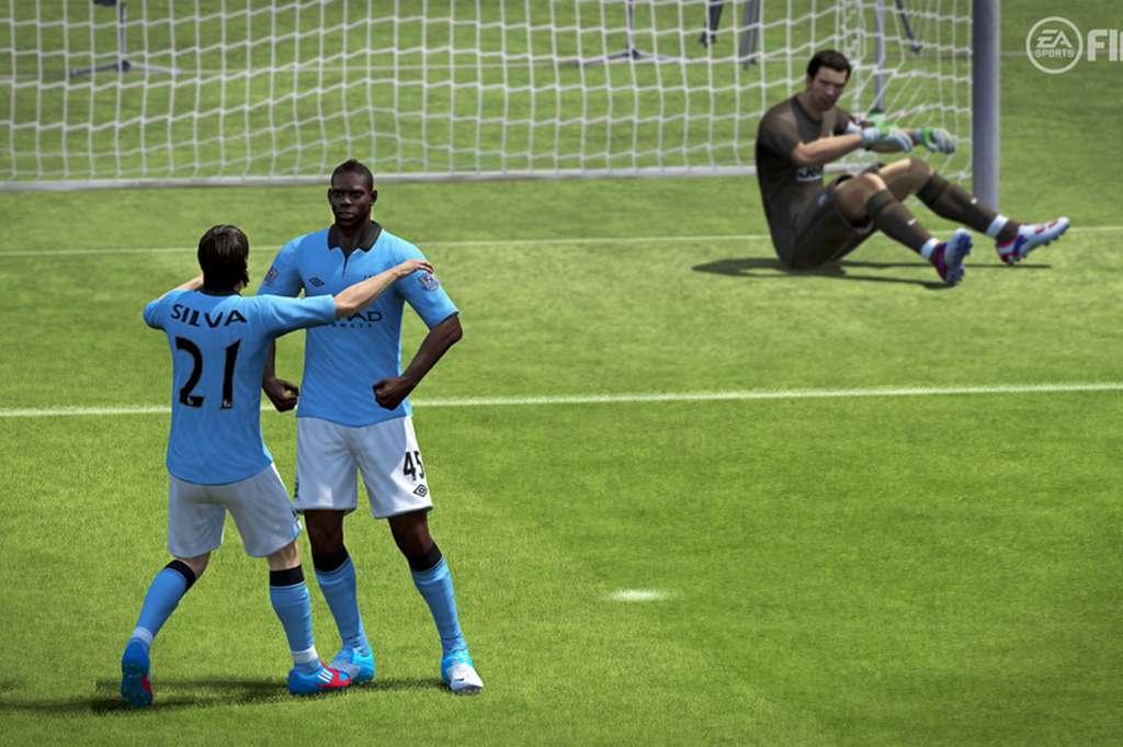 Screen Shot image 1 FIFA Soccer 13 اوروبي بي سي EA App كود رقمي